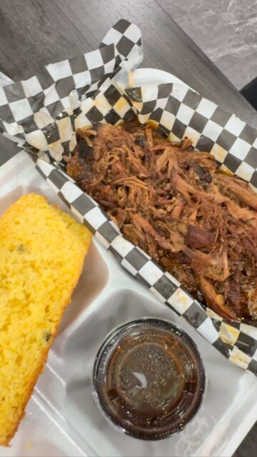 As we come to a close of Clayton County Black Restaurant Week, hereās some our last bites from MommaDedeās Southern Cooking @mommadedesouthern in Lovejoy/Hampton. š½ļø
#seeclaytoncountyga #dineinclayco #claytoncountyga #claytoncounty #ccbrw #blackrestaurantweek