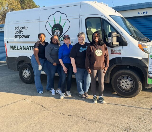 Last week, See Clayton County GA had the opportunity to volunteer with @themelanatedpearlcorp! 

Melanated Pearl Corp is a non-profit organization that provides quality resources and support services to families in need within Clayton County and the Metro Atlanta area. 

#seeclaytoncountyga #claytoncountyga #givebacktothecommunity