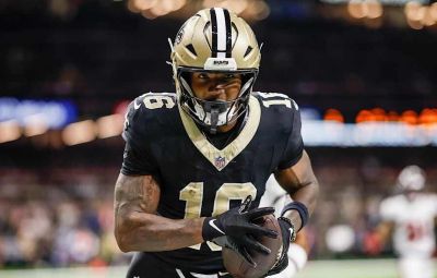 football player running